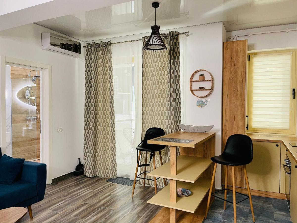 Apartmán Luxury Studio - Maison 103 - Stefan Building Complex Năvodari Exteriér fotografie